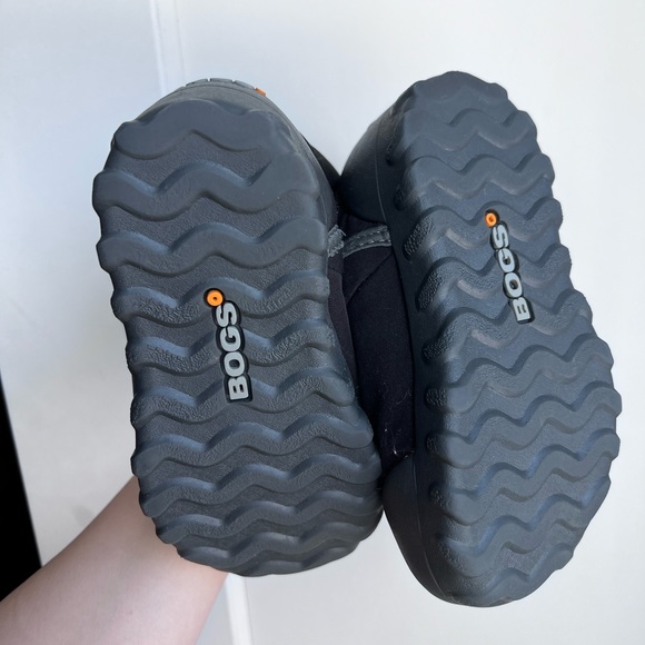 BOGS Size 10 T - Picture 2 of 3